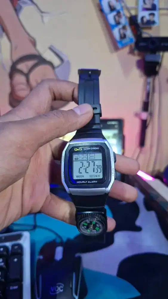 Jam tangan Q&Q Outdoor