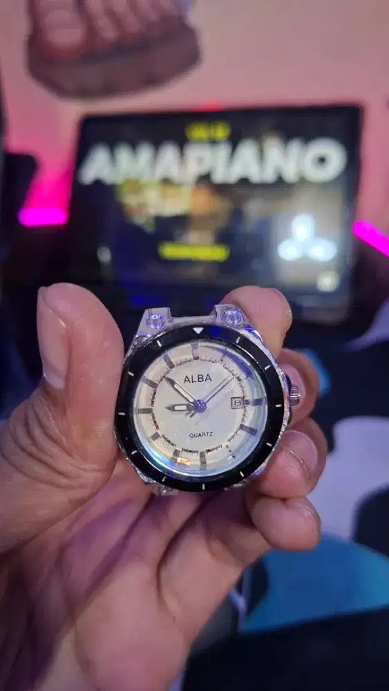 Jam tangan Alba