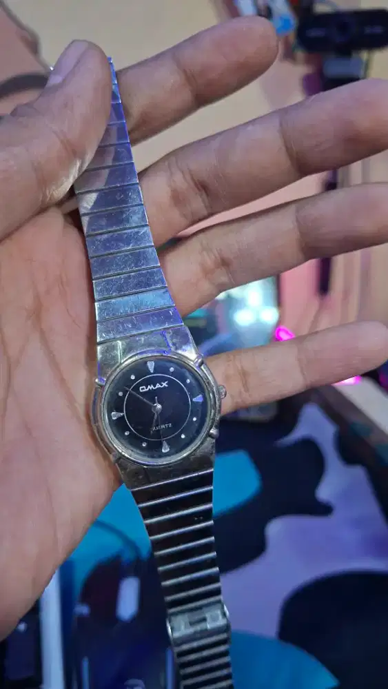 Jam tangan vintage Omax