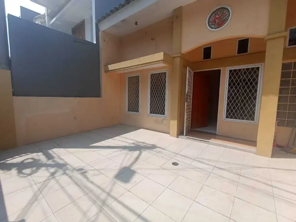 DIJUAL CEPAT RUMAH LUAS DI PERUMAHAN CITRA 3 JAKARTA BARAT