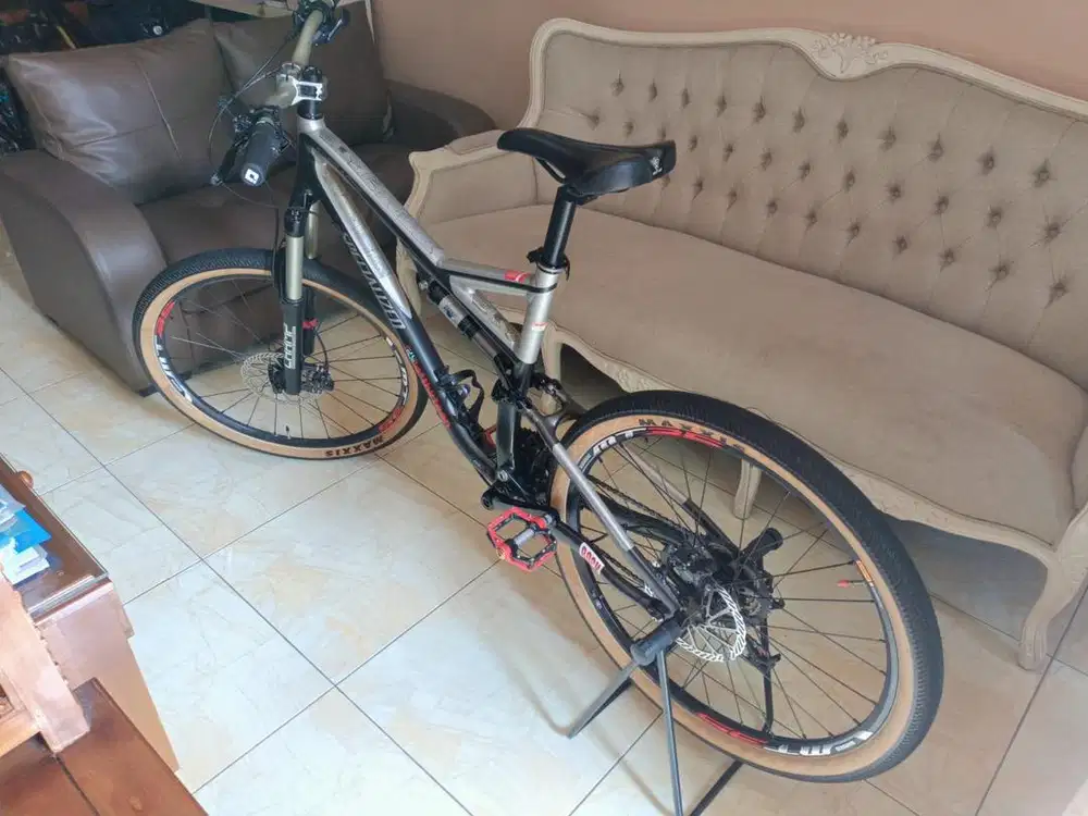 Sepeda Gunung Specialized