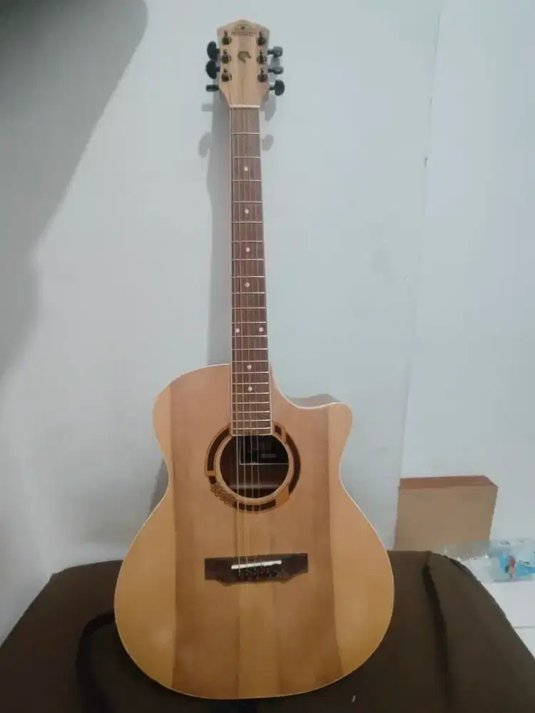 GITAR AKUSTIK JR SANJAYA