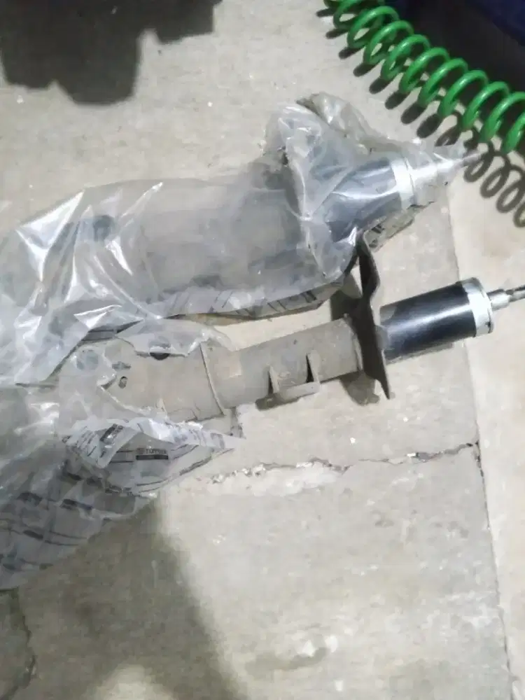 Shock depan rush Terios 2015