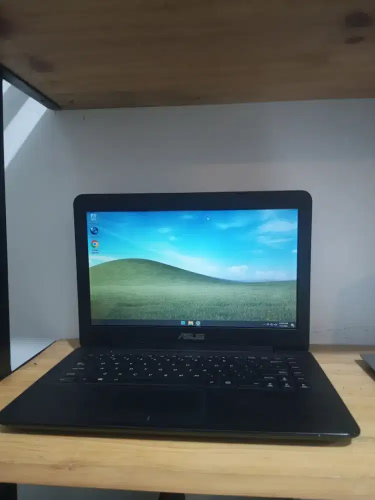 Asus X455W Slim AMD E1-6010 Radeon R2 DDR 10GB SSD 128GB 14 3jam