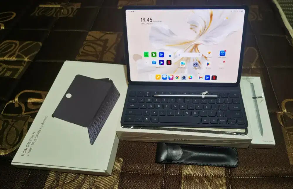 HONOR Pad 9 (8/256GB) Space Grey 13 MP (Kamera Utama) 8 MP (