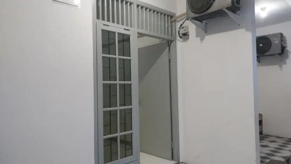 Kontrakan Kecil untuk Keluarga Baru