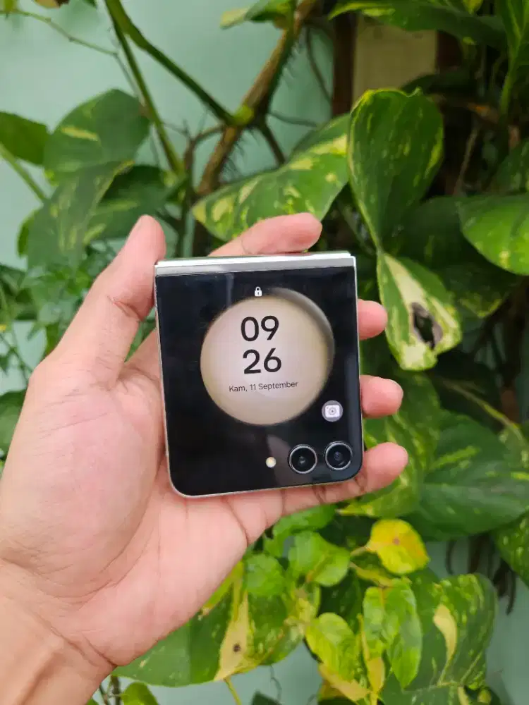 Samsung Z Flip 5 5G 8/256 Gb Fullset Termurahhh