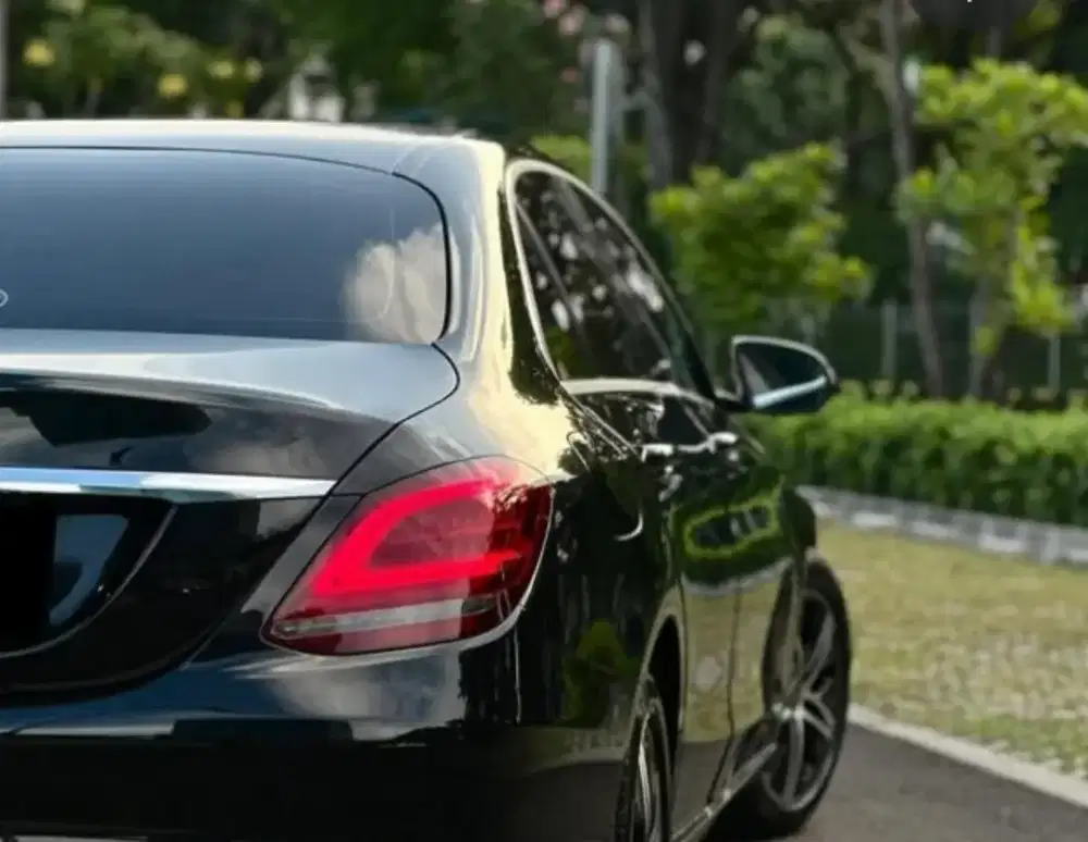 Mumpung free BBN Mercy c180 c 180 hitam masih garansi dealer