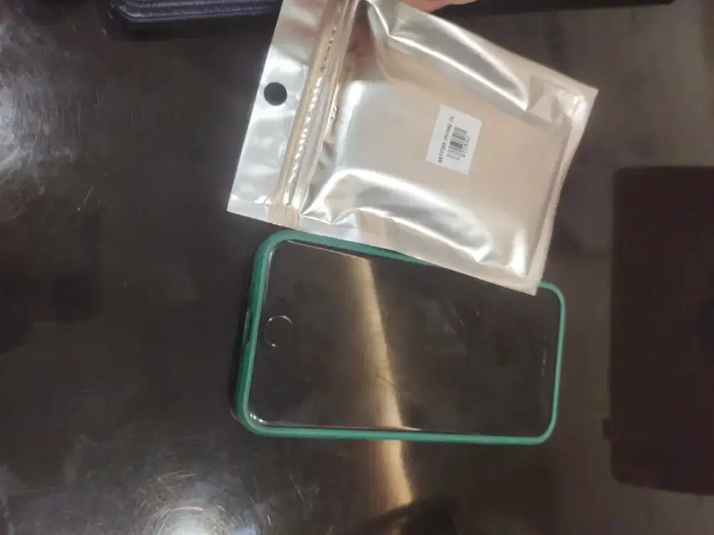 IPhone 7 hitam 32 GB