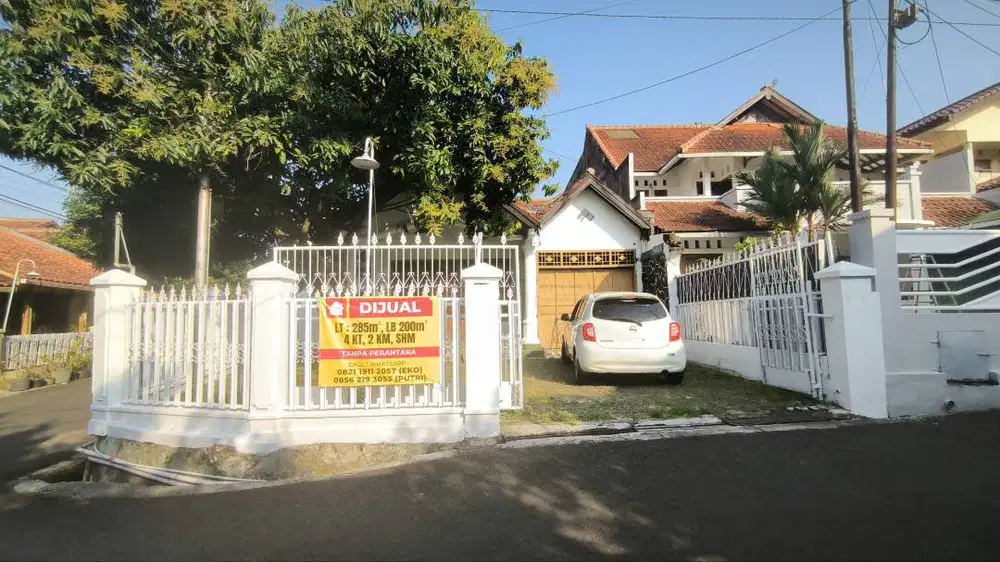 JUAL RUMAH LUAS STRATEGIS KOMPLEK SUKAASIH ARCAMANIK BANDUNG TIMUR