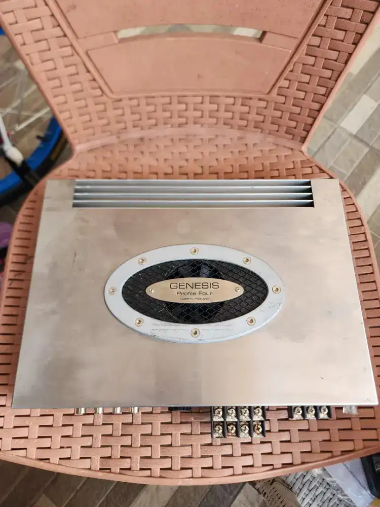 Power amplifier audio Genesis