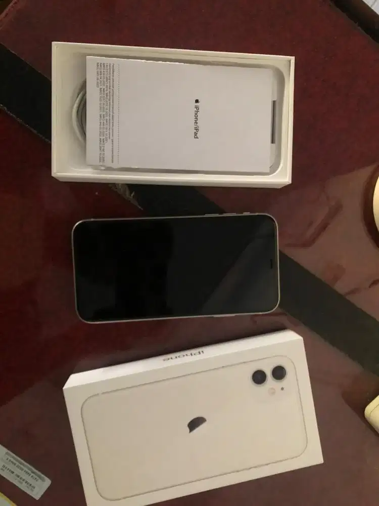 Iphone 11 64gb mulus putih