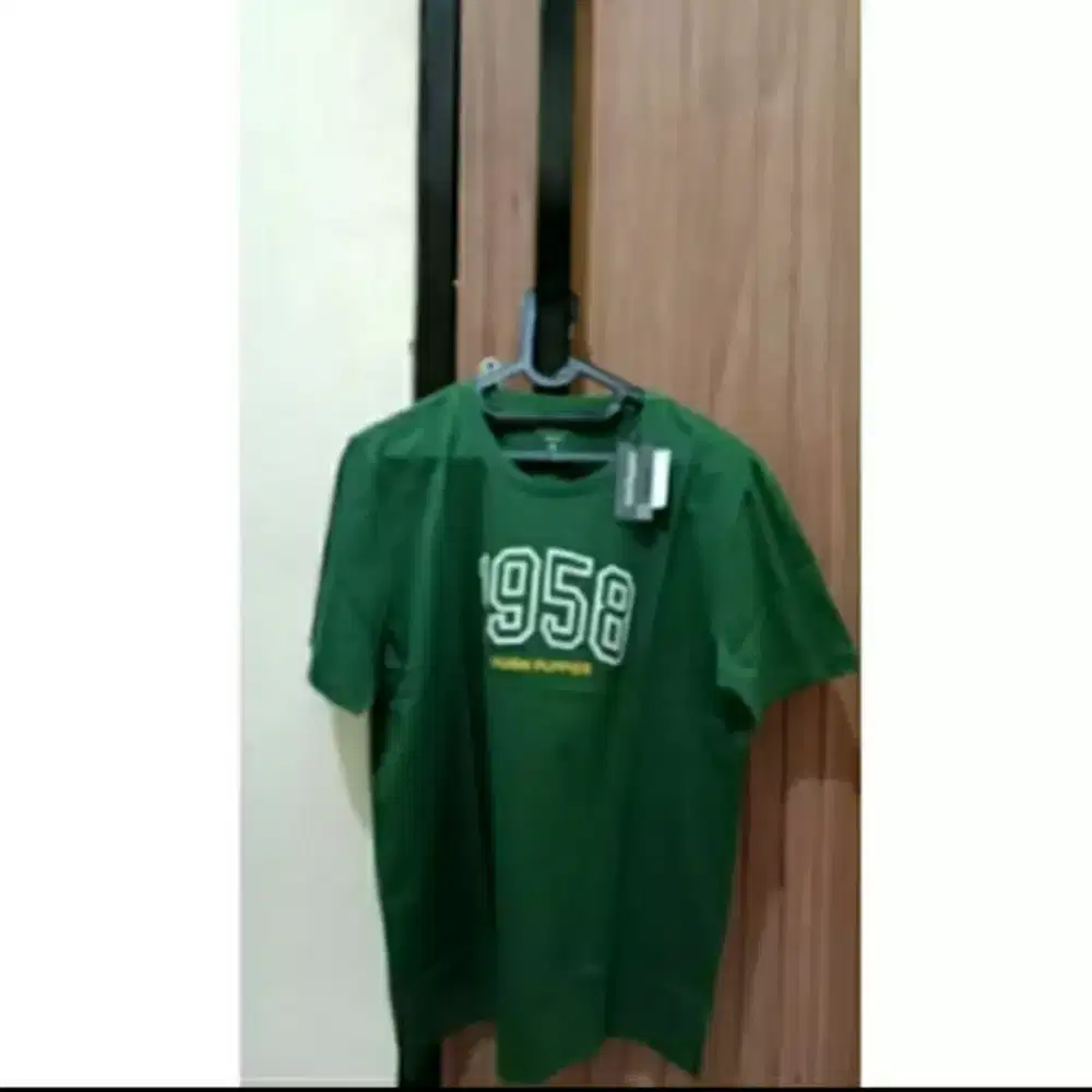 Kaos mens merk HUSH PUPPIES 100% ORI SIZE M