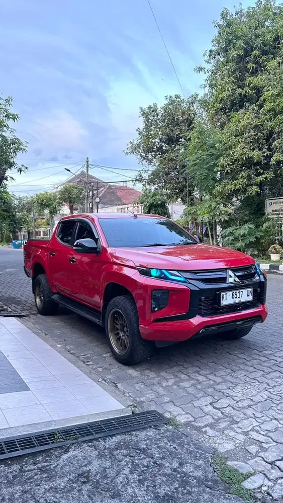 Mitsubishi Triton Ultimate A/T 2023 Double Cabin 4x4