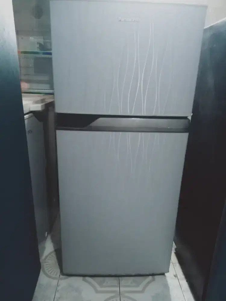 Kulkas panasonic 2pintu mesin ori segel