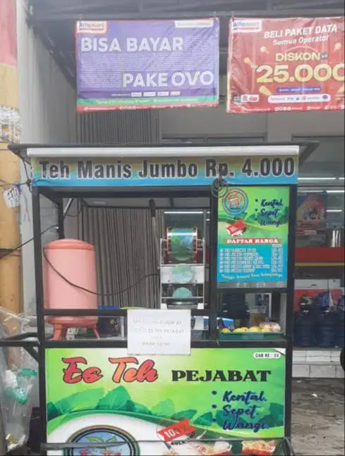 Dibutuhkan Karyawati Untuk Jaga Es Teh Pejabat [PETUKANGAN]