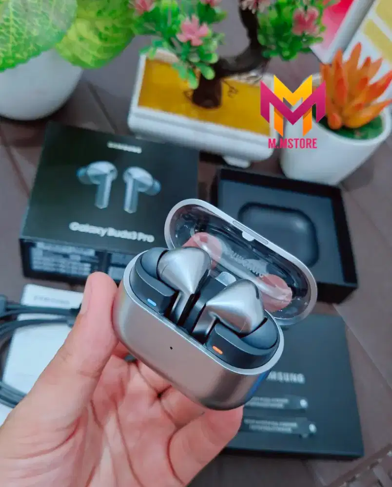 Samsung Galaxy Buds 3 Pro Silver Mulus Perpect Fullset Original Sein