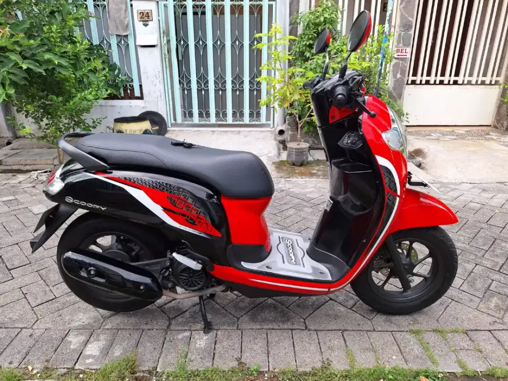 Jual scoopy 2019 kondisi istimewa samsat manyar