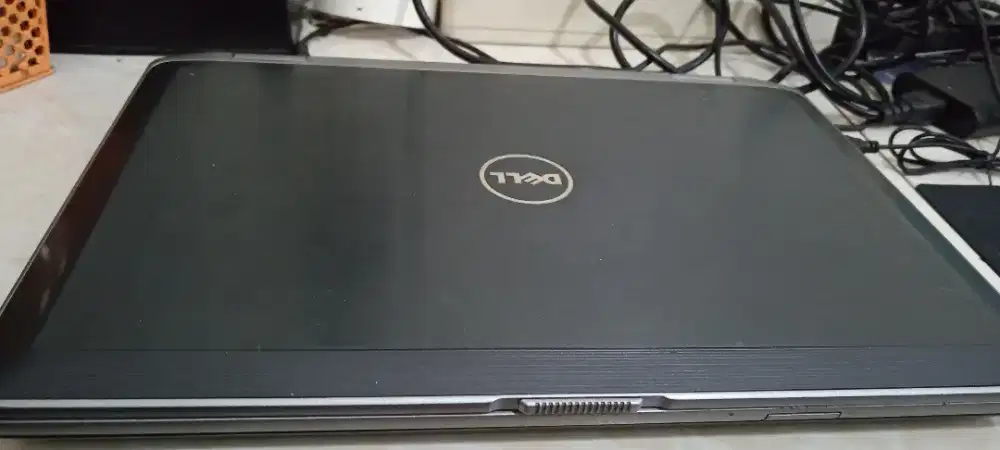 Laptop DELL E6420 dual storages hdd + ssd.core 15 gen 2.