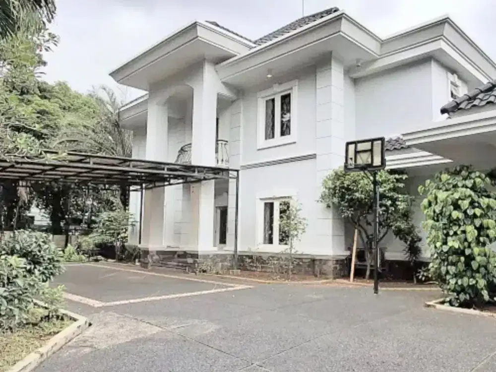 Dijual Rumah Luas Di Area Kebayoran Baru Jakarta Selatan STDN0160