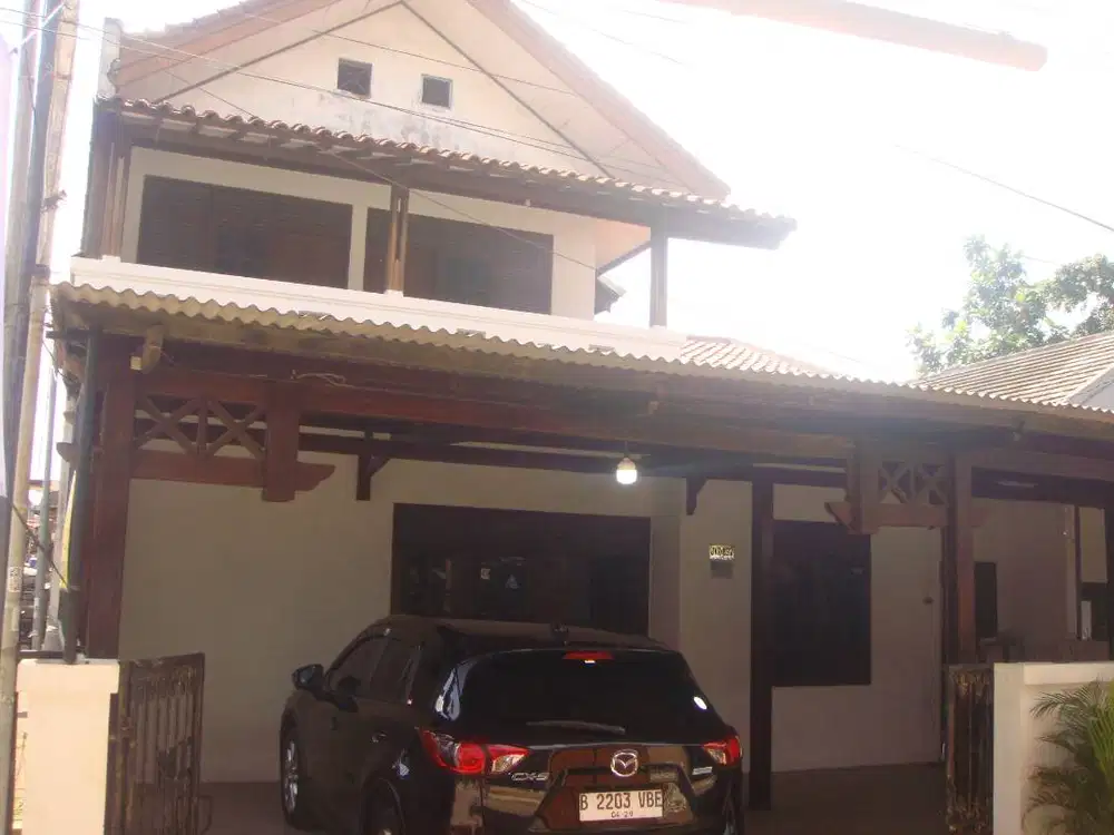 Dijual Rumah 2 lantai di Sektor 4 Cileduk