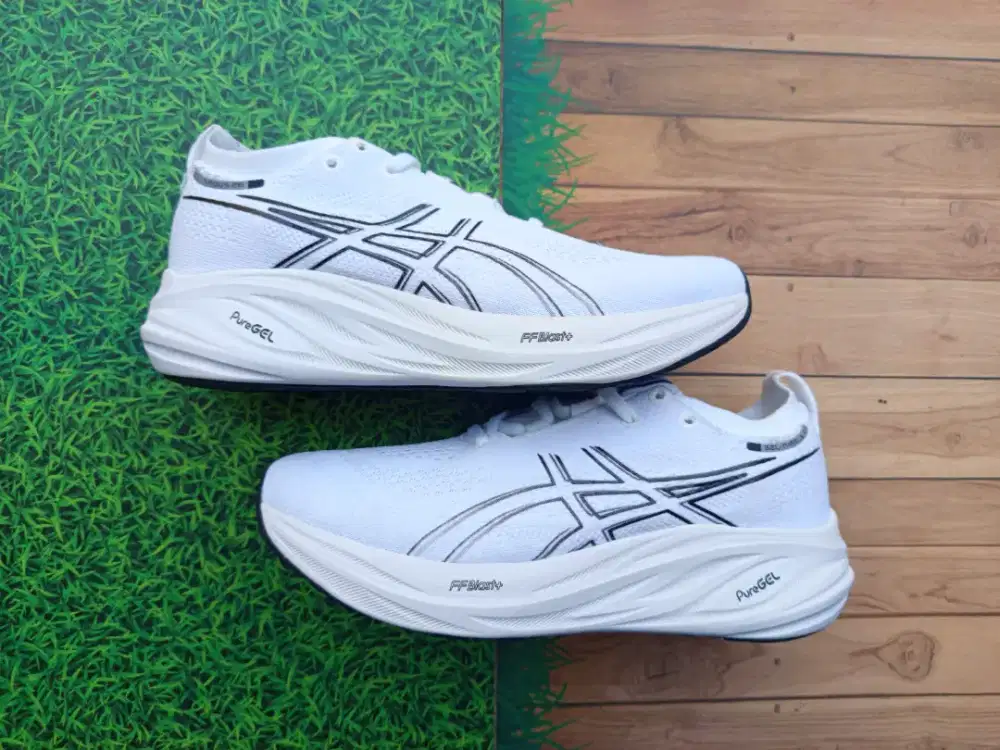 Asics Gel Nimbus 26 •Preloved, Second, Thrift•