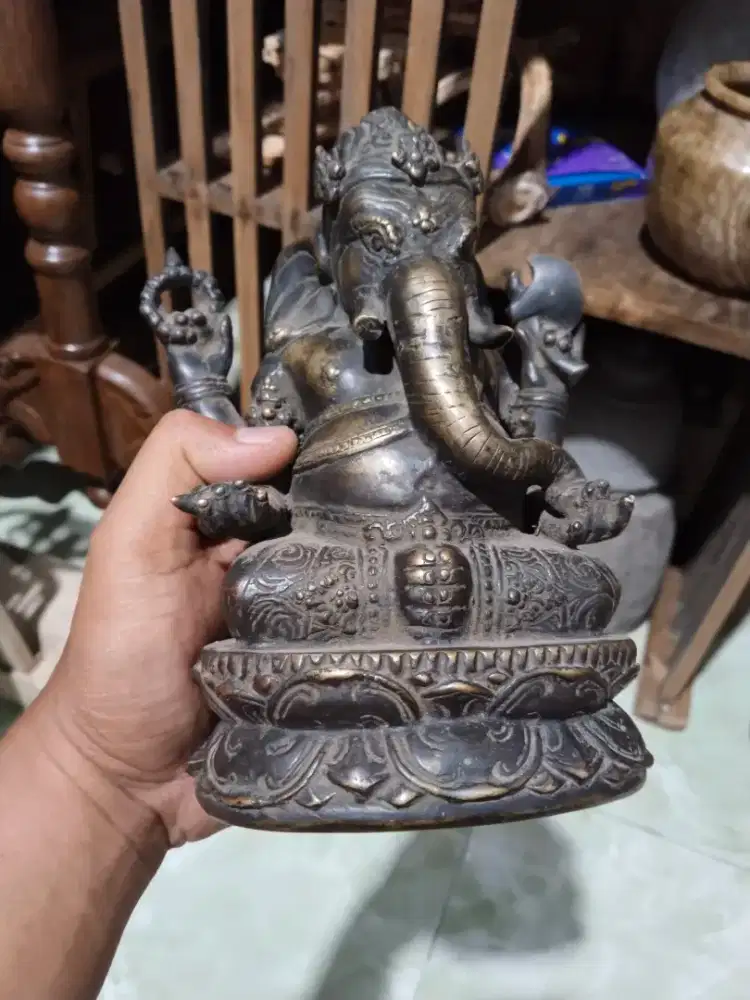 Pajangan adat dan seni