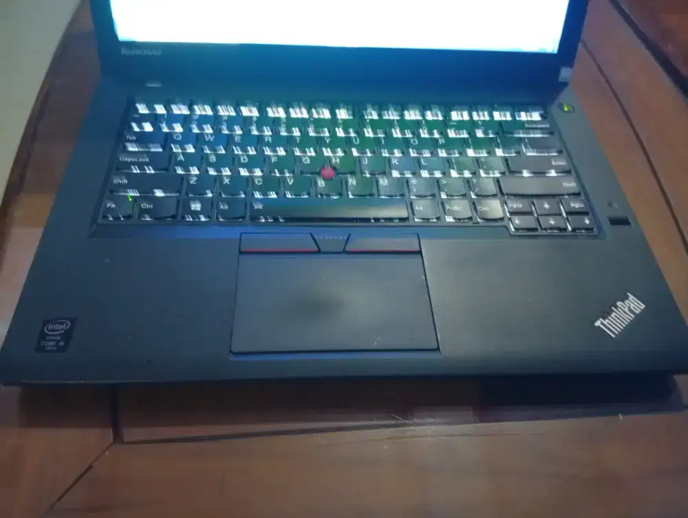 Thinkpad T450 core i5 ram 8/256