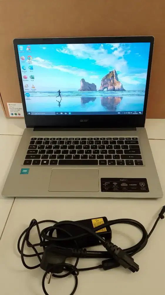 Laptop Acer aspire A314-35, segel, no minus