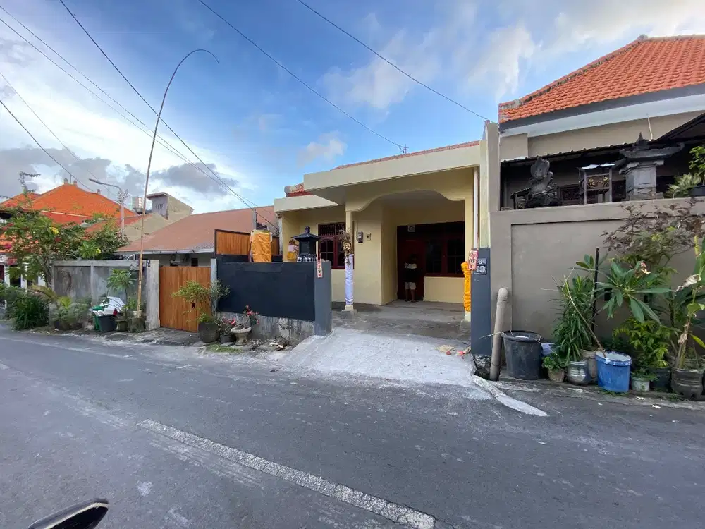 Disewakan Rumah Lokasi Strategis