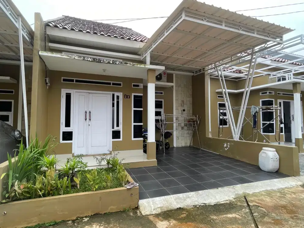 Rumah mewah di grand duta residence