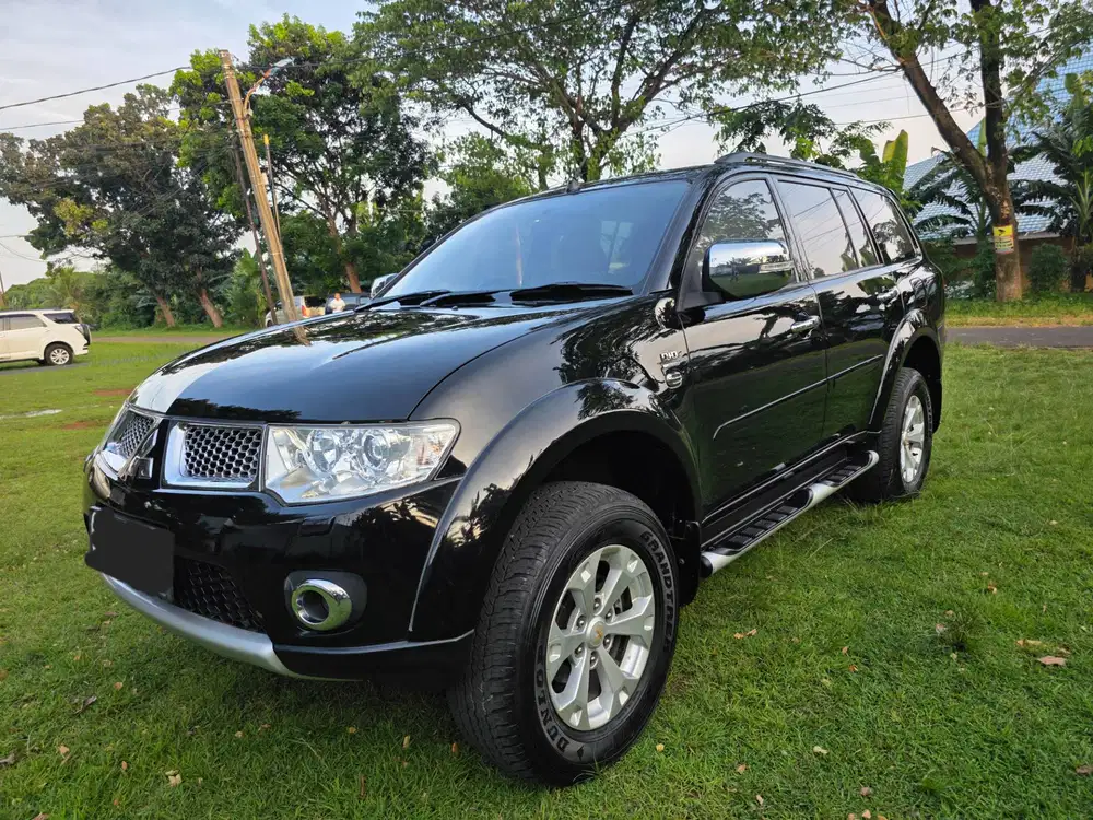 PAJERO SPORT DAKAR DIESEL MATIC 2012 2011 FULL ORISINILAN MULUS BAGUS