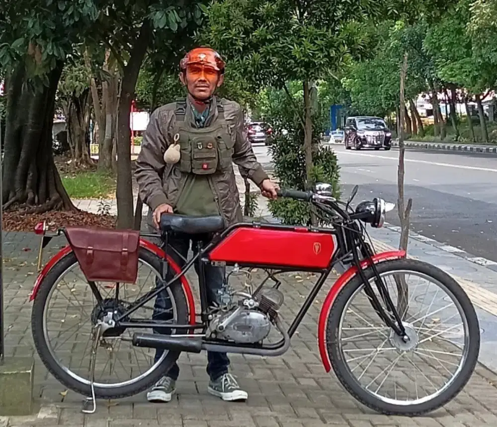 DKW Motor Pedal Antik