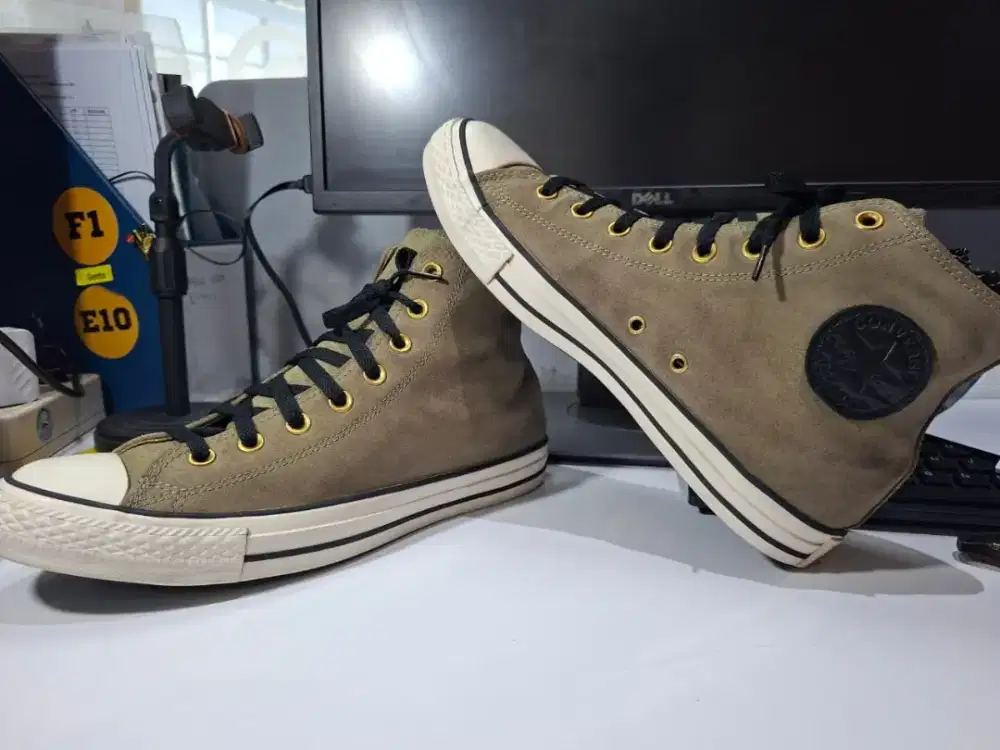CONVERSE Chuck Taylor Leather 43