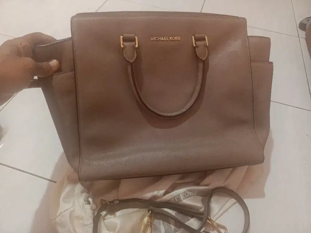 Tas wanita Michael Kors