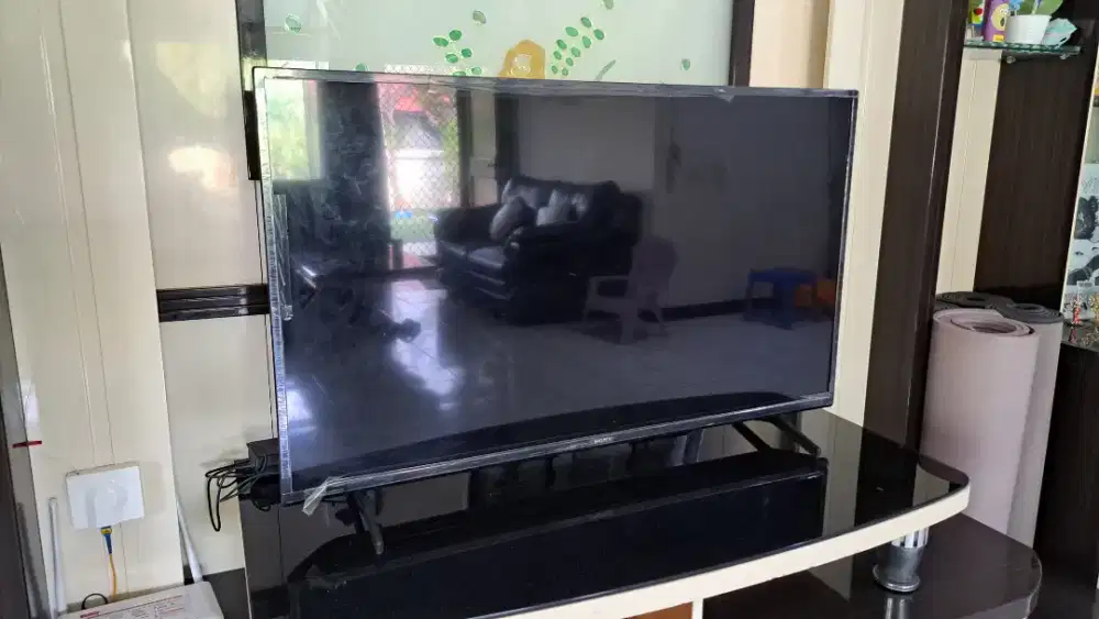 Televisi untuk jual 1tahun digunakan