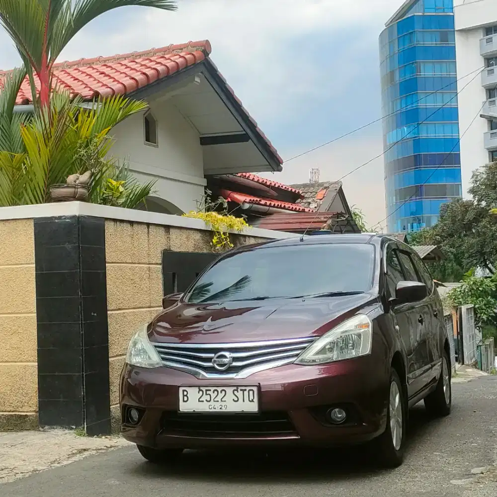 Nissan New Grand Livina XV 2013