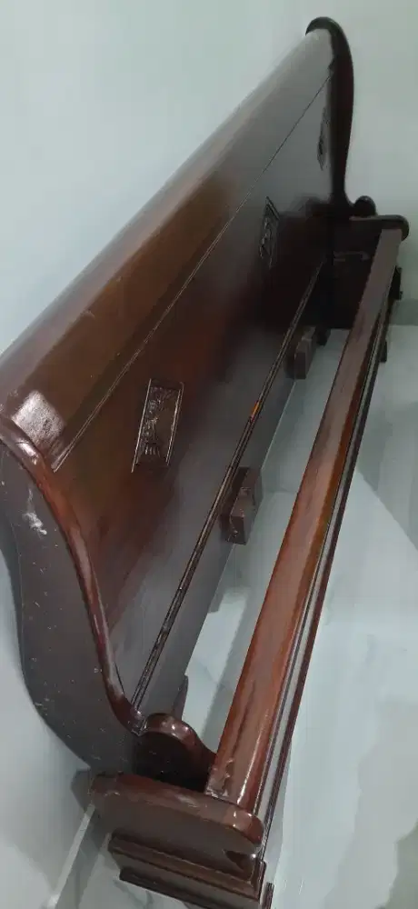 Kayu Jati Tempat Tidur