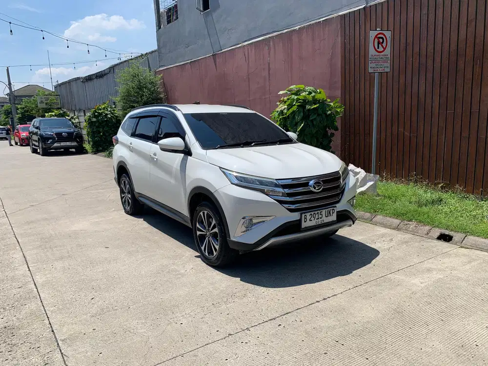 Daihatsu Terios R matic 2019 BERGARANSI