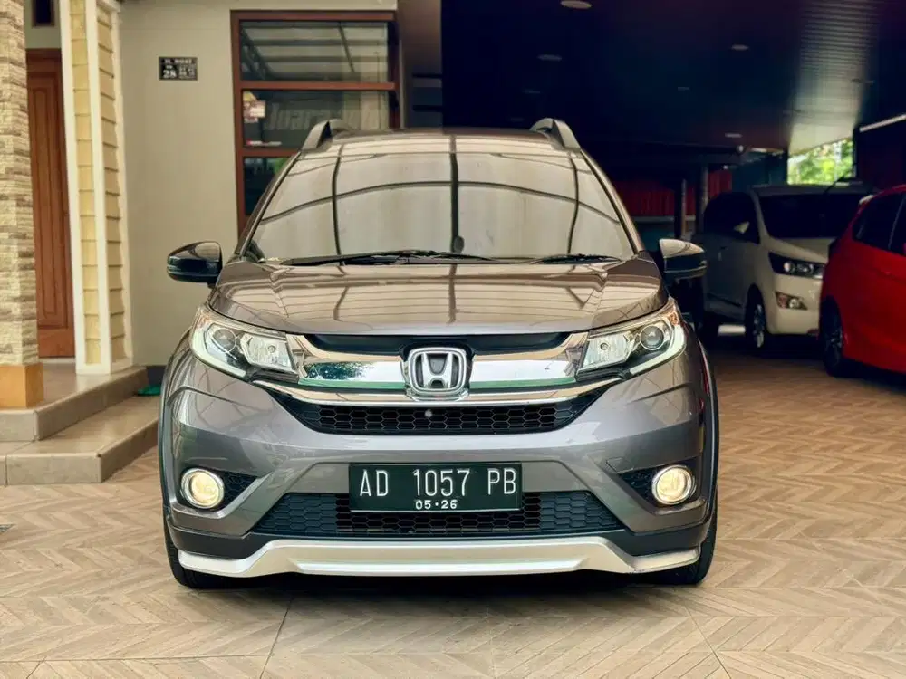 HONDA BRV PRESTIGE 2016 Low KM istimewa