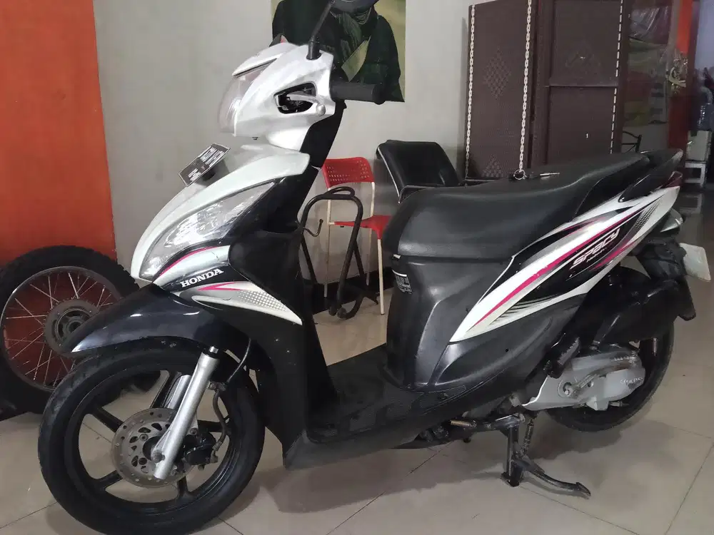 Honda spacy OLD GRESS THN 2011 helem in