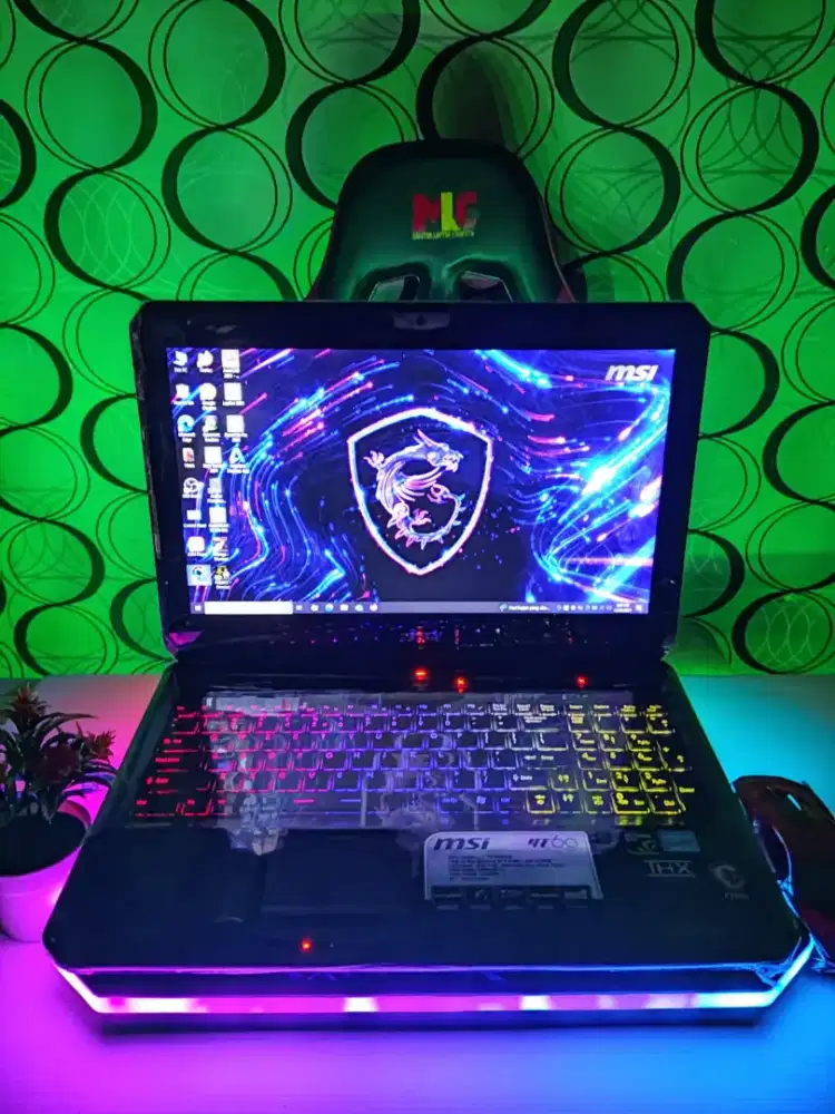 Laptop Gaming MSI DOMINATOR RAM 20Gb Core i7 SSD+HDD DUAL VGA