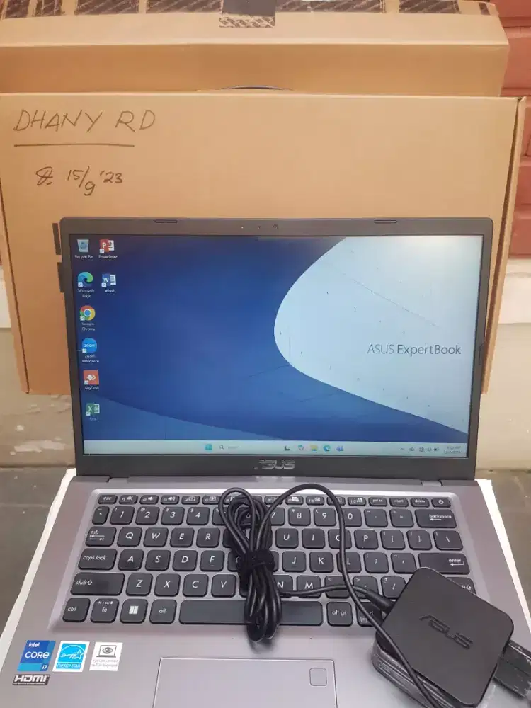 FS: ASUS Expertbook P1412CEA i7