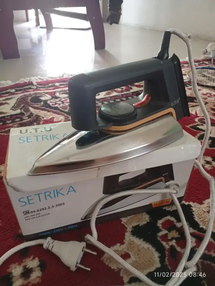 Setrika Baju Merk UTU