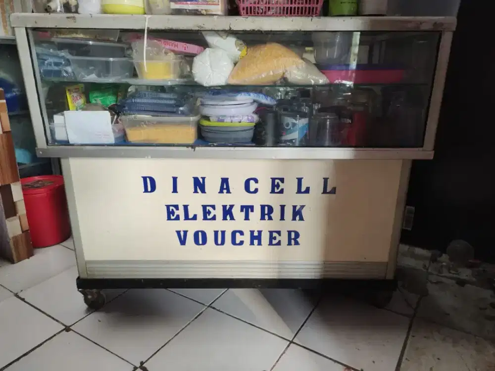 Dijual Etalase Konter Pulsa