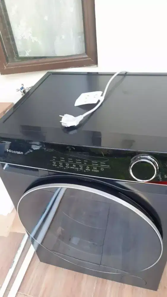 Hisense mesin cuci WD105M3 front loading kapasitas 10,5kg 1 tabung