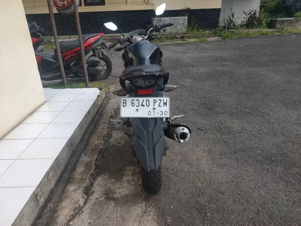 Pajak hidup dan surat lengkap