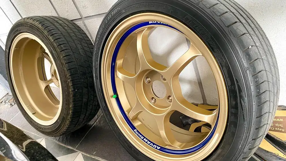 Velg R17 ADVAN RG Pcd 4x100 + Ban Dunlop