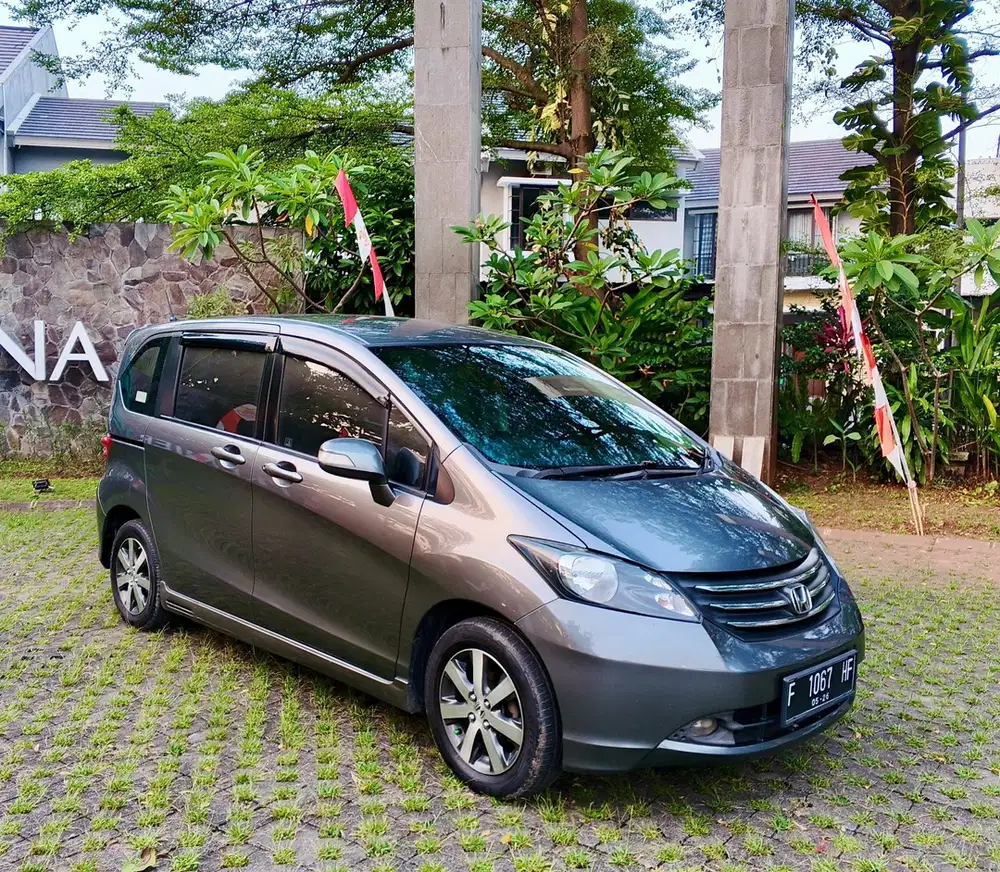 HONDA FREED PSD E 1.5 metic 2011