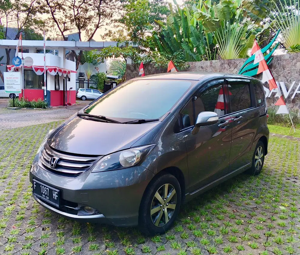 HONDA FREED PSD E 1.5 metic 2011